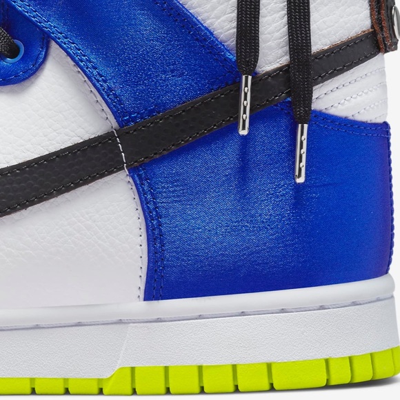 NIKE Dunk High - Picture 8 of 9